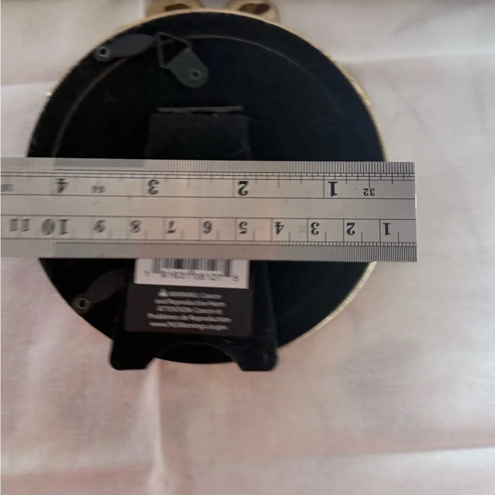 Elegant Gold  Frame bow on top round for 4”x4” photo